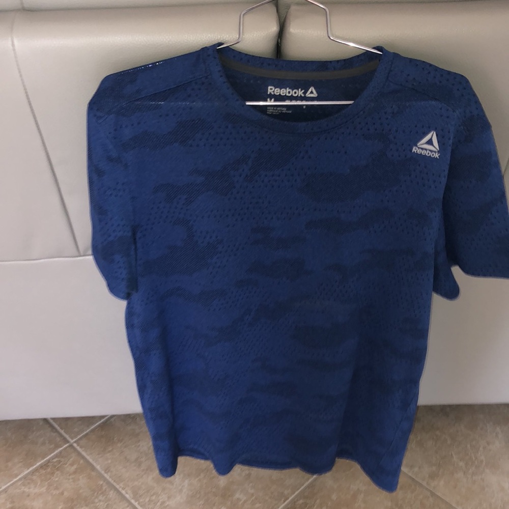 Reebok t shirt